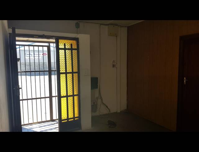 807M² FACTORY TO LET IN BELLVILLE CENTRAL
